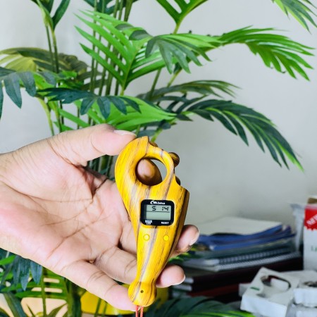 ঘড়ির সাথে ডিজিটাল তসবিহ (Digital Tasbih with Clock ) Wood Color