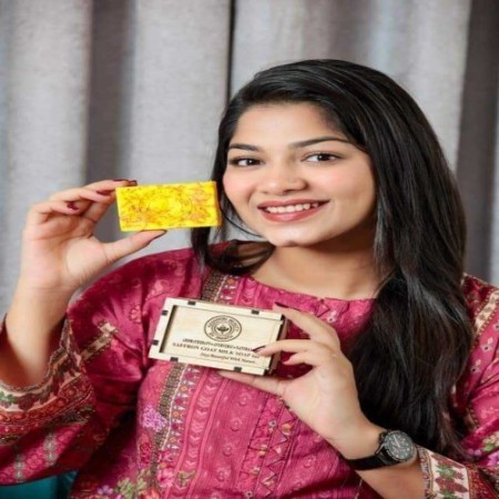 Saffron Goat Milk soap with Box 100gm